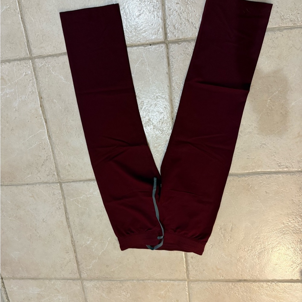 Figs Women's scrub Pants in Deep Burgundy XS/P